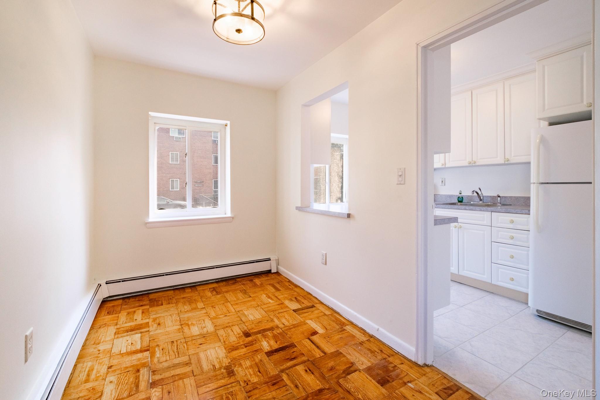 838 Pelhamdale Avenue 1i Property Photo 6