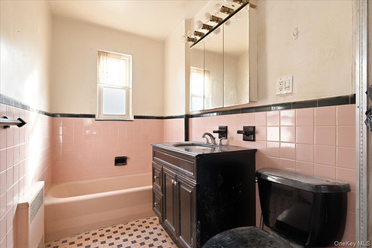 6043 69th Place Property Photo 12