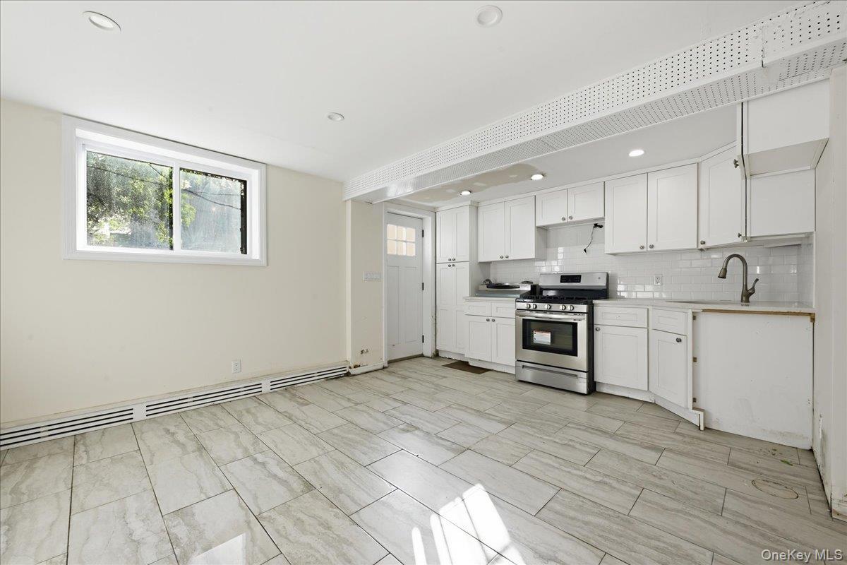 6043 69th Place Property Photo 14