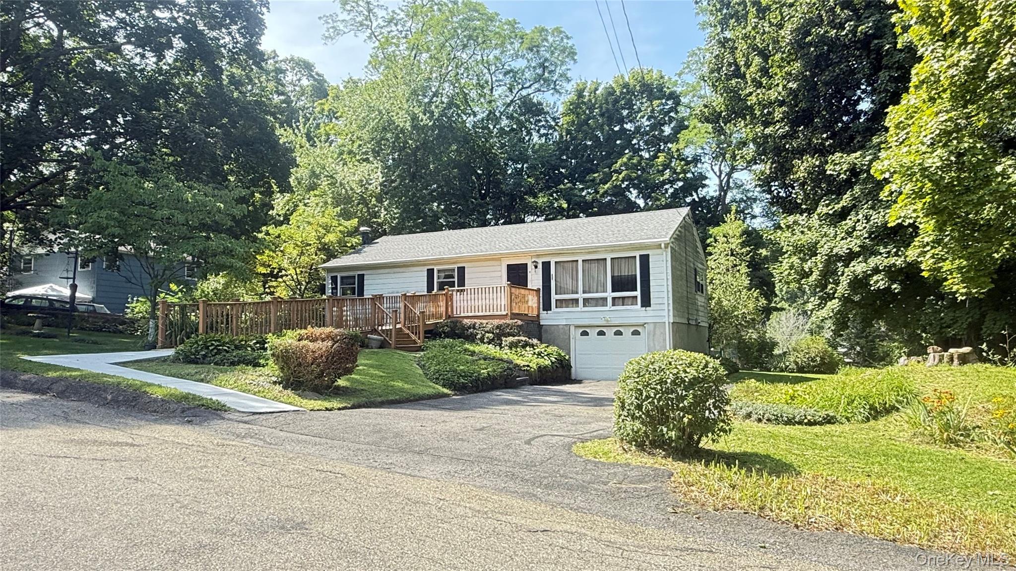 9 Michelle Drive Property Photo 1