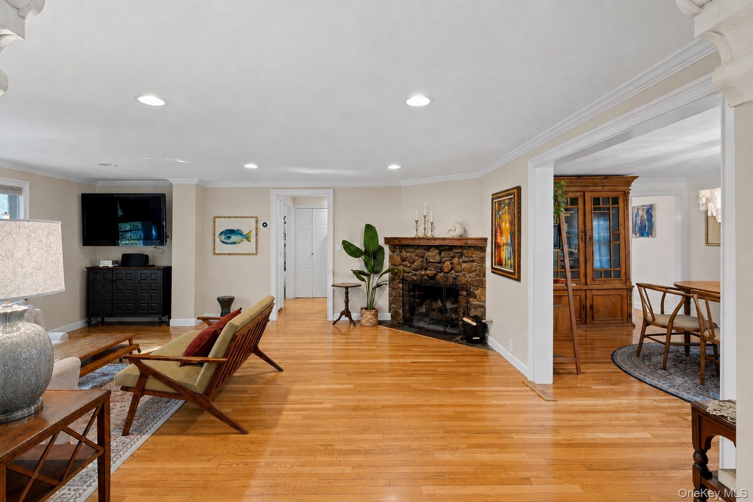 18 Walnut Avenue Property Photo 5
