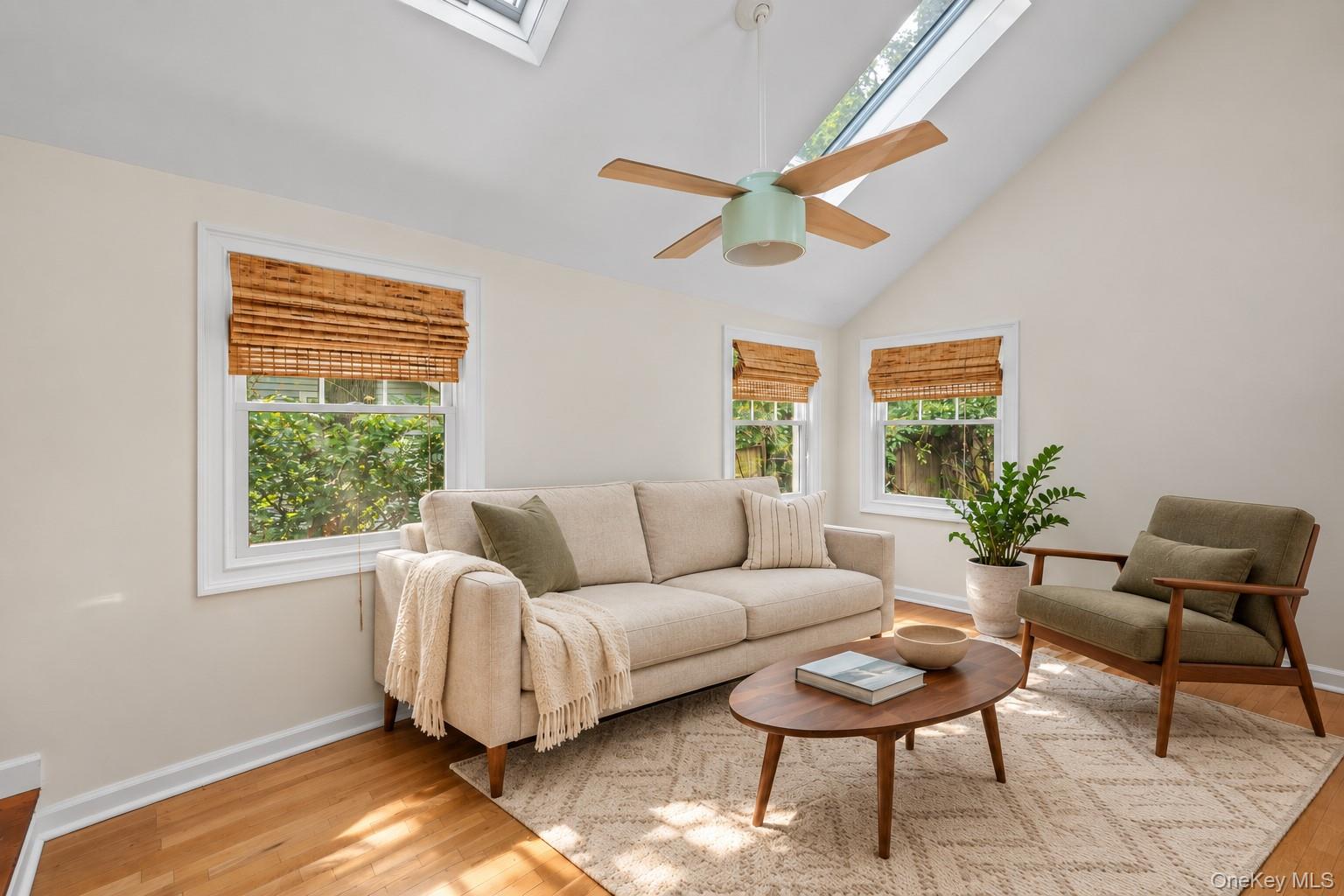 18 Walnut Avenue Property Photo 11