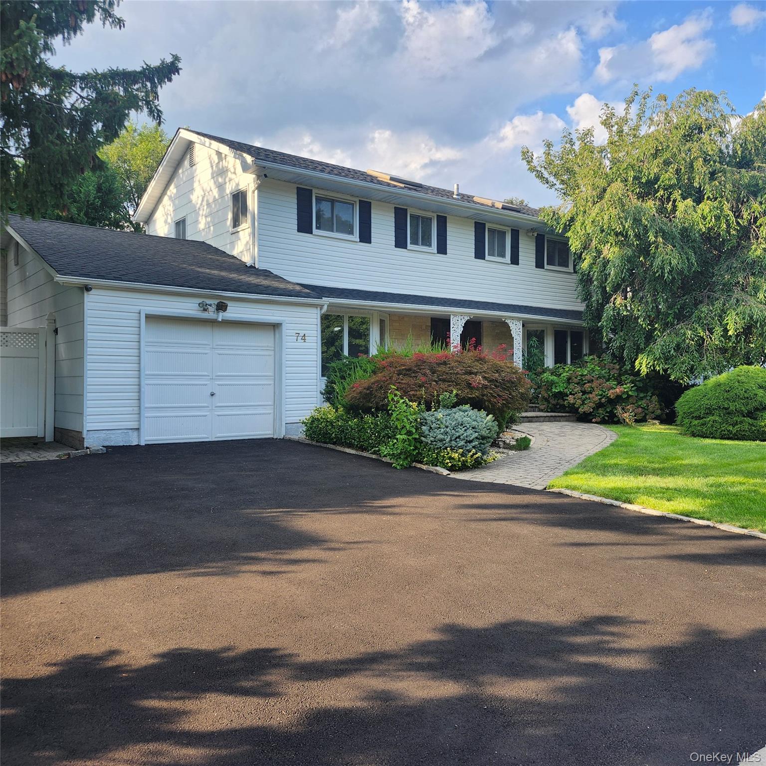 74 Rockland Drive Property Photo 1