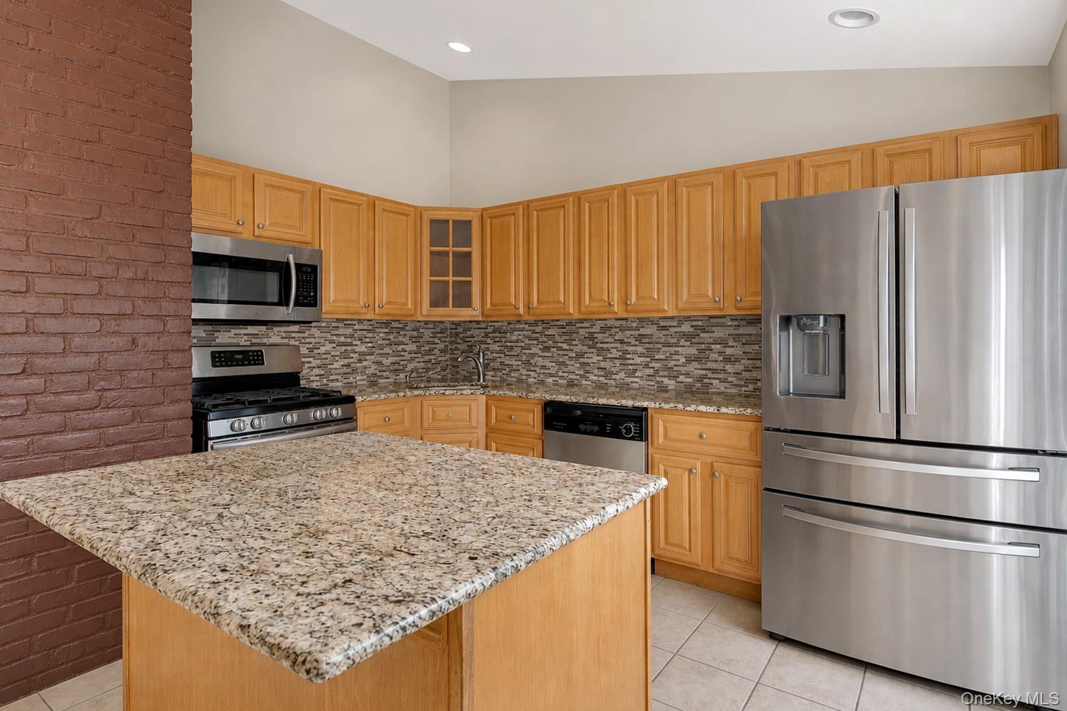 22 Shine Place Property Photo 8