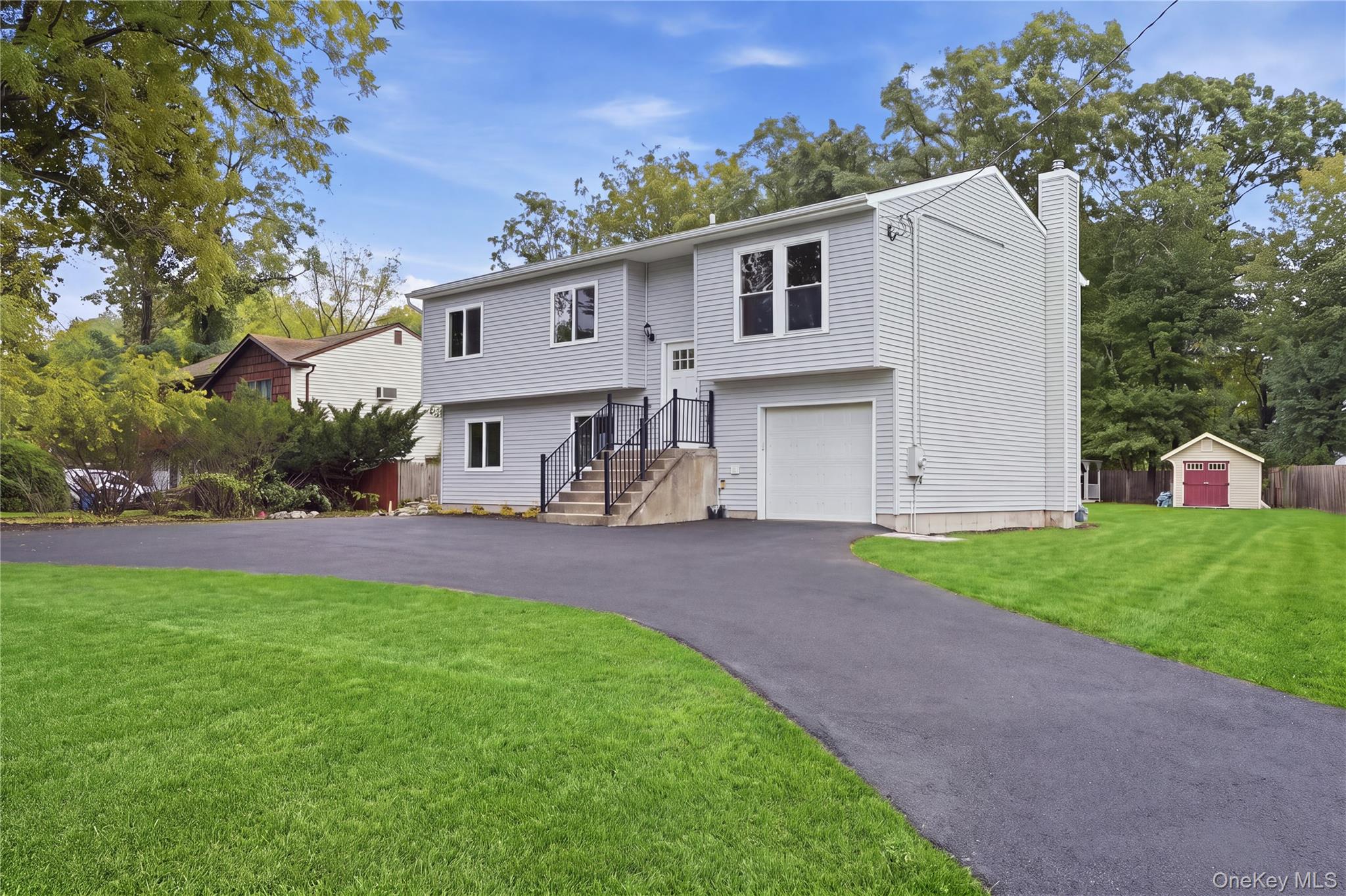 93 Mount Sinai Coram Road Property Photo 1