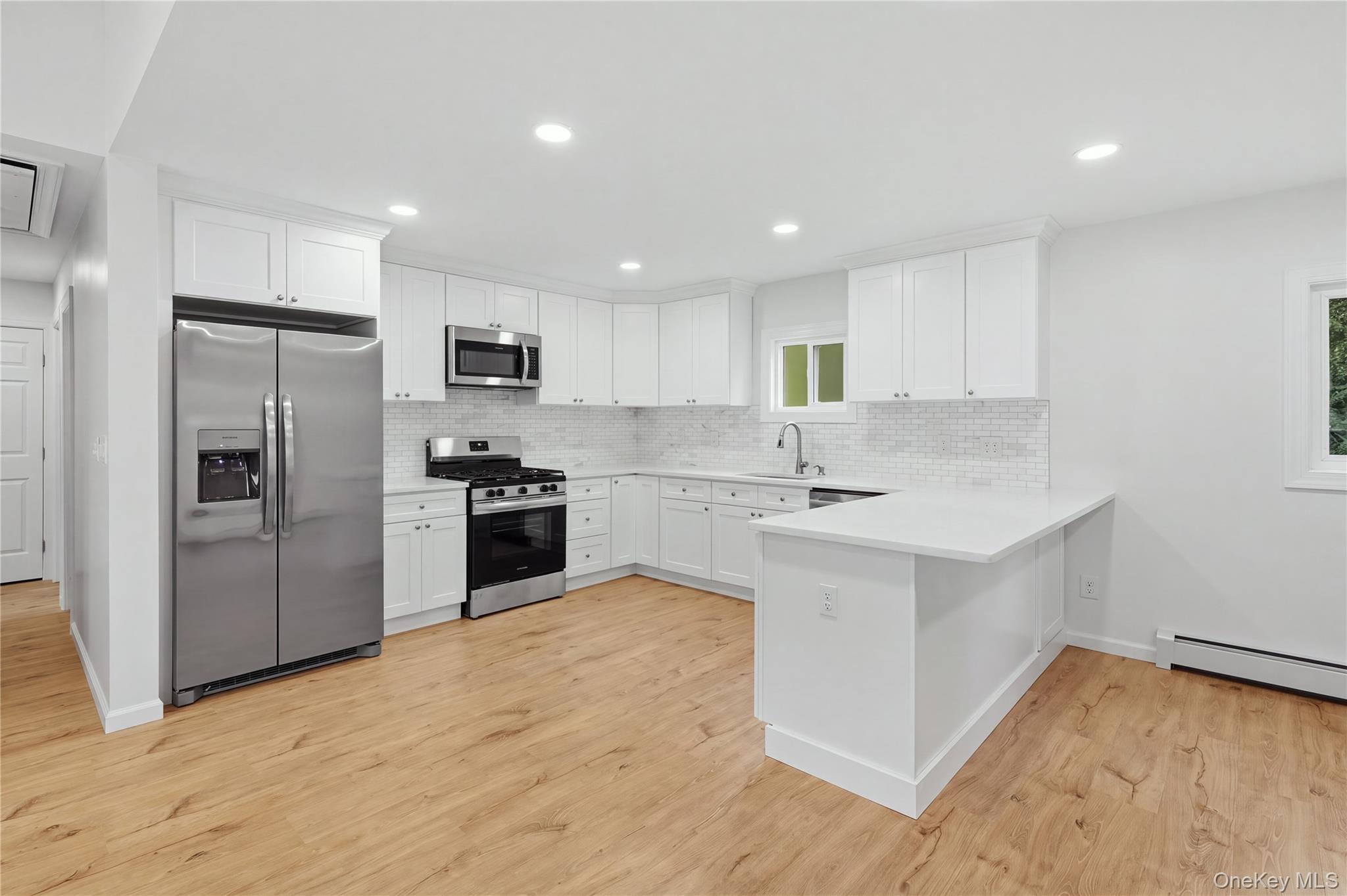 93 Mount Sinai Coram Road Property Photo 8