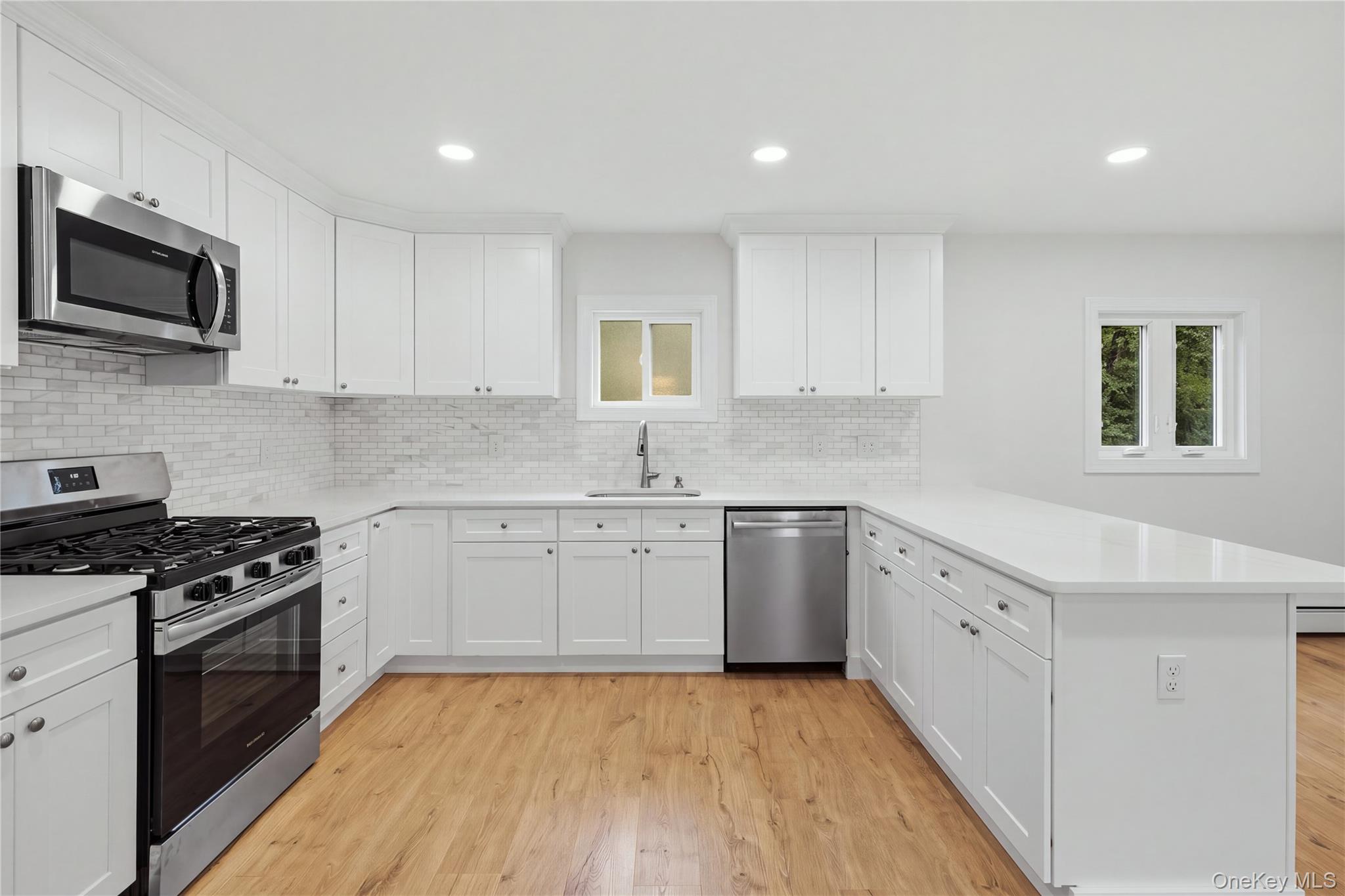93 Mount Sinai Coram Road Property Photo 11
