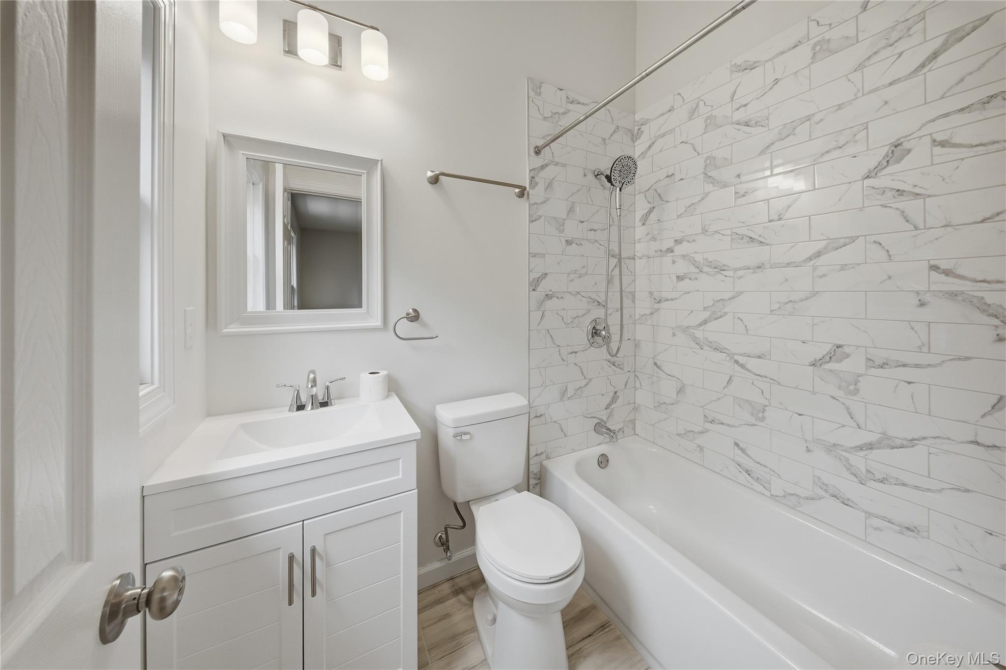 93 Mount Sinai Coram Road Property Photo 23