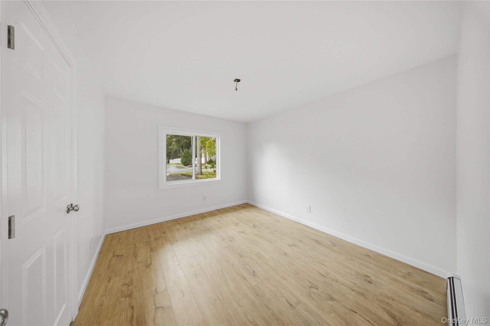 93 Mount Sinai Coram Road Property Photo 32