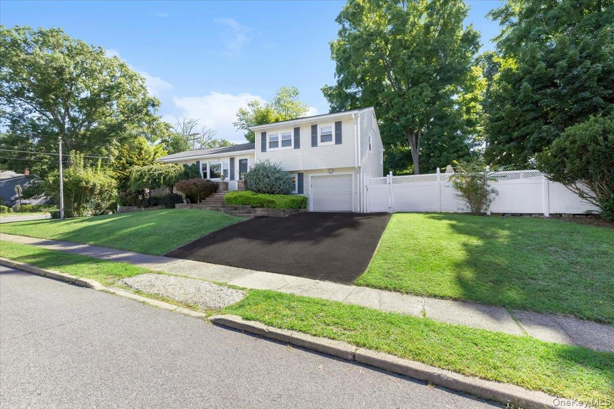 8 Foxwood Avenue Property Photo 3