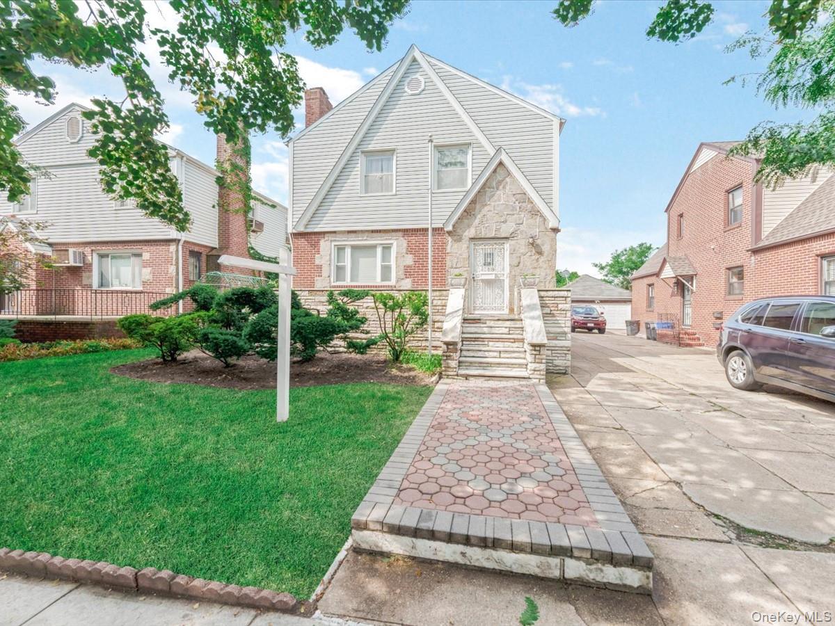 64-18 Fitchett Street Property Photo 1