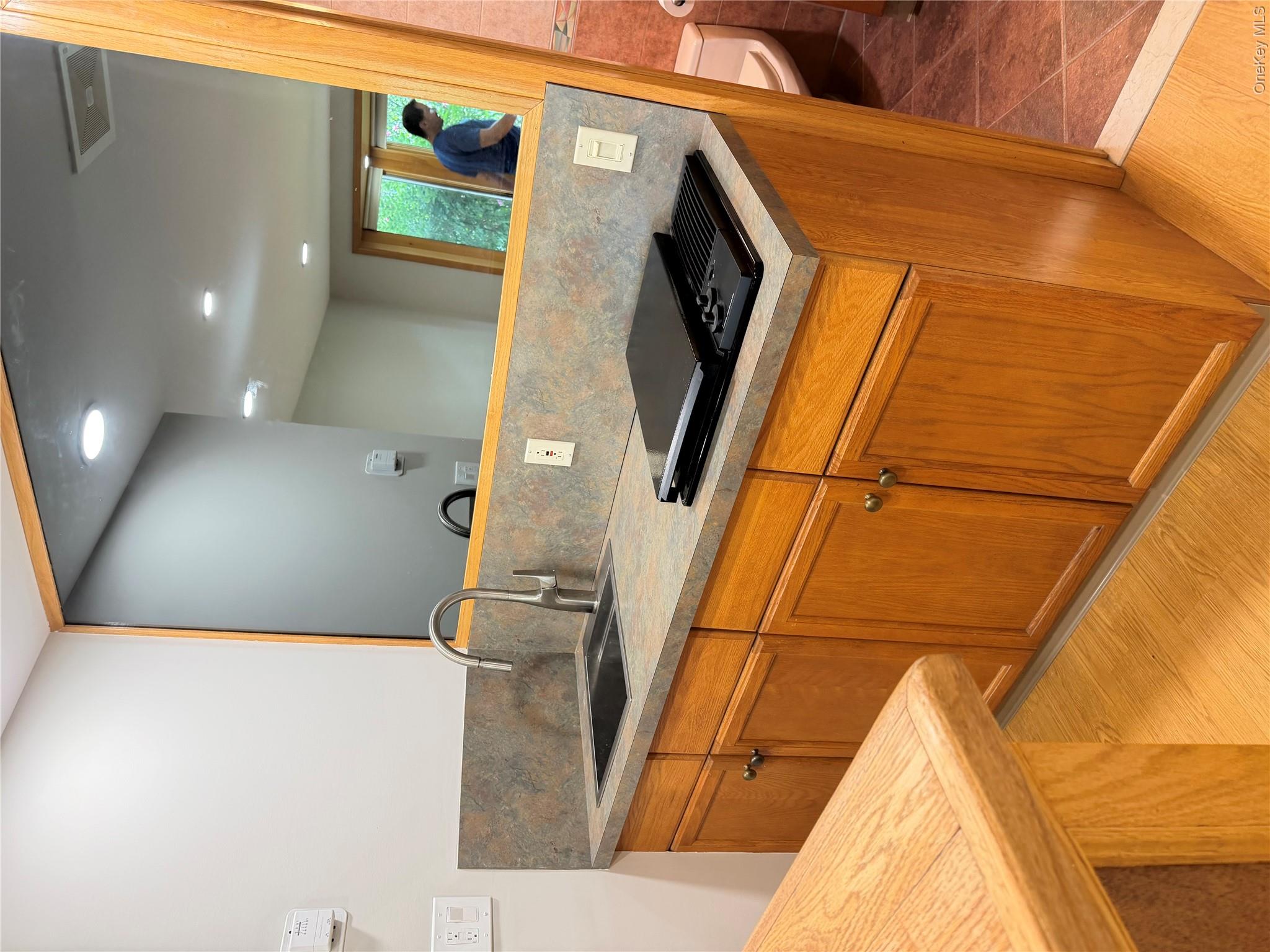 110 Clinton Avenue Property Photo 9