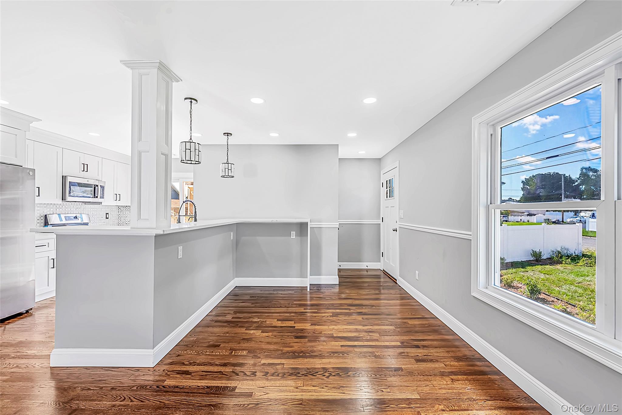 388 Vespucci Avenue Property Photo 2