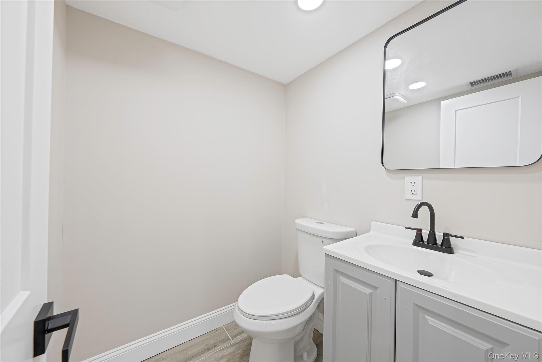 388 Vespucci Avenue Property Photo 13