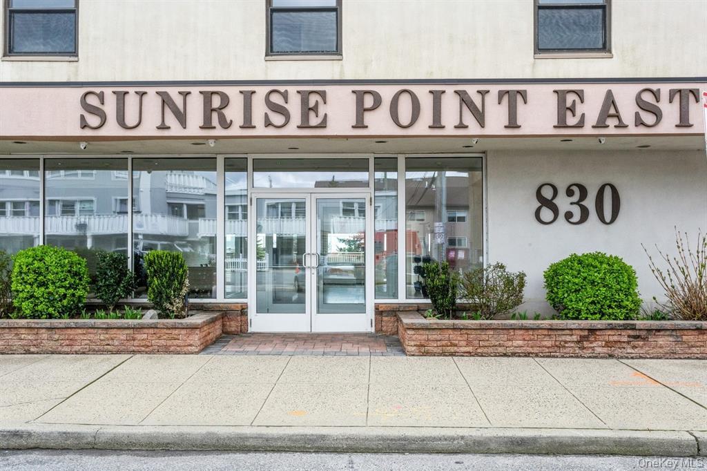 830 Shore Road 3E Property Photo 1