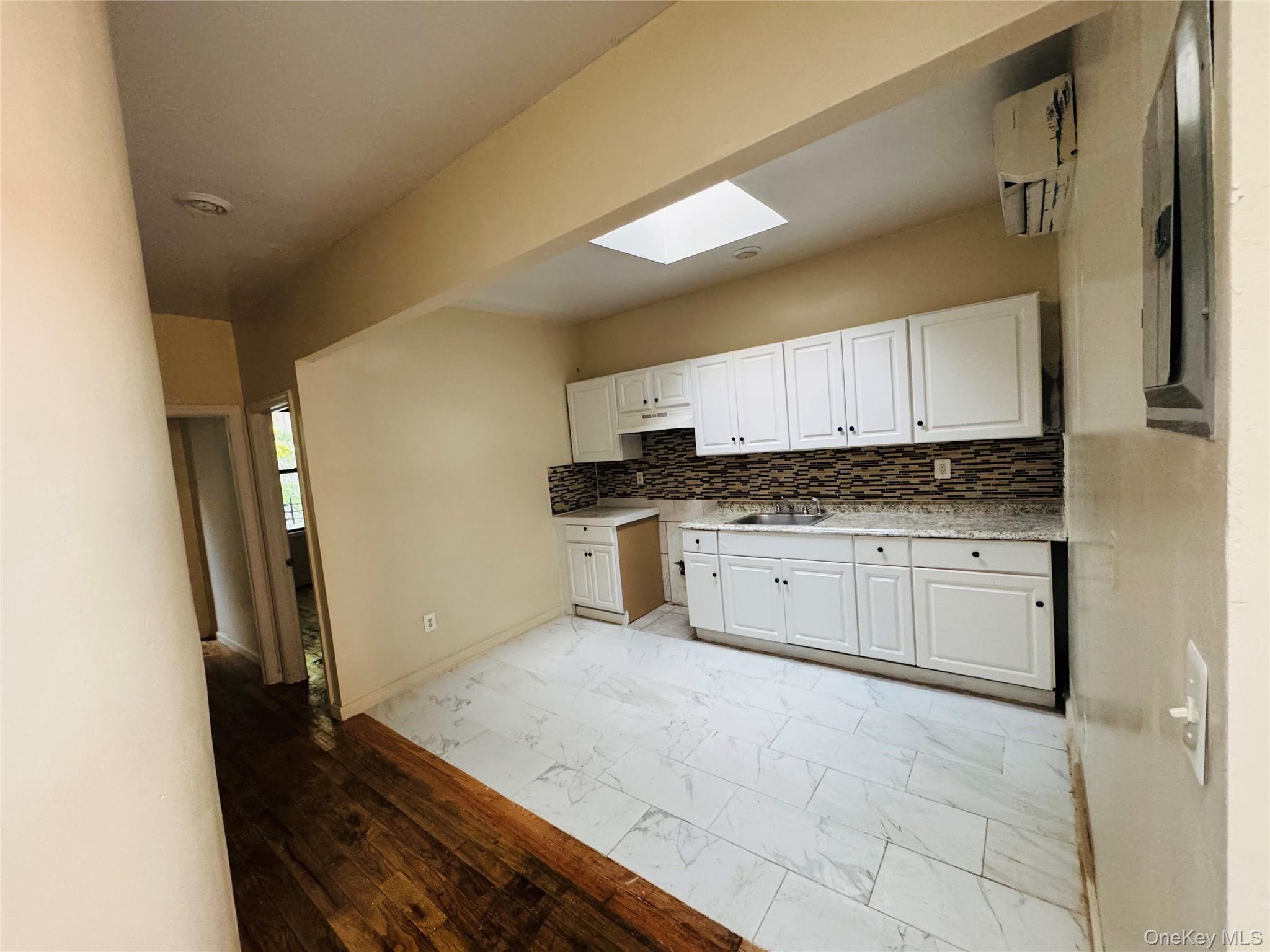 342 E 194th Street Property Photo 9