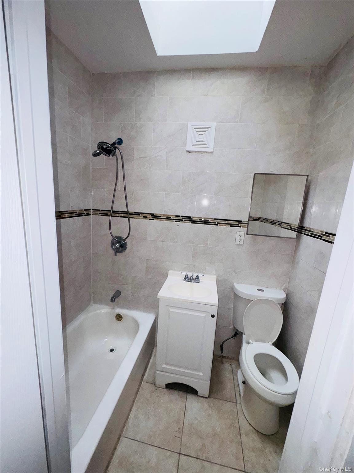 342 E 194th Street Property Photo 14