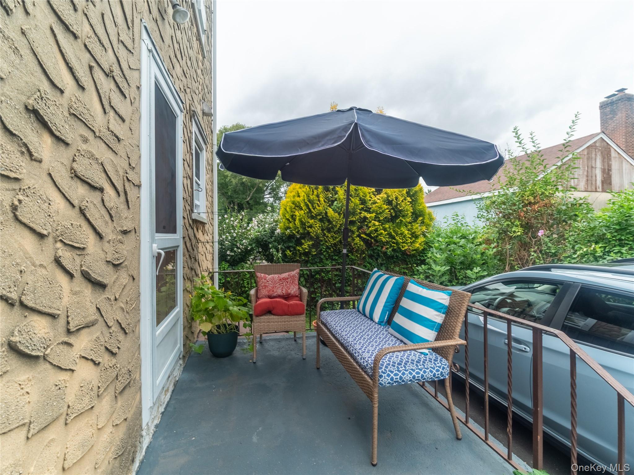 429 Franklin Street Property Photo 4