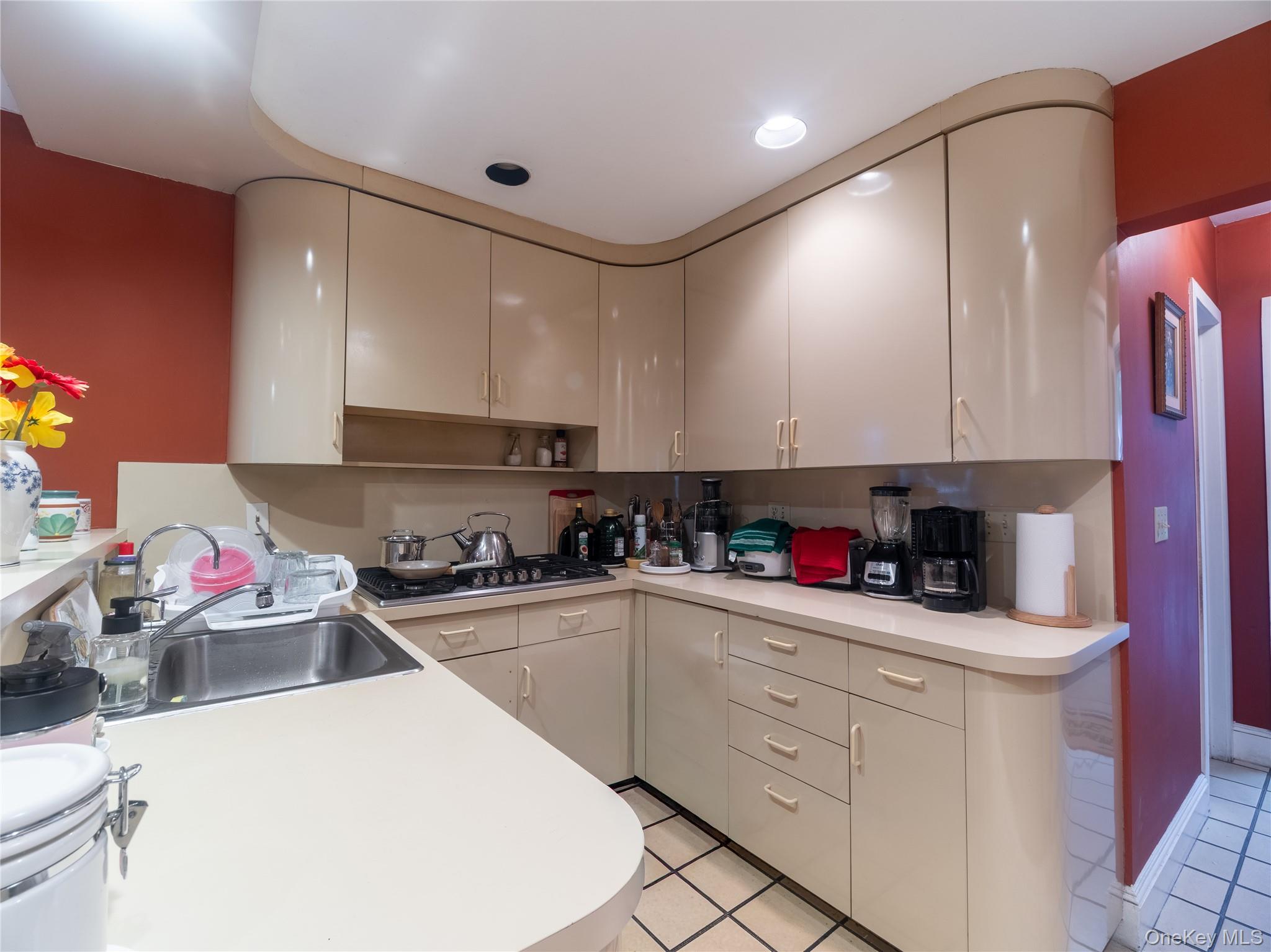 429 Franklin Street Property Photo 12