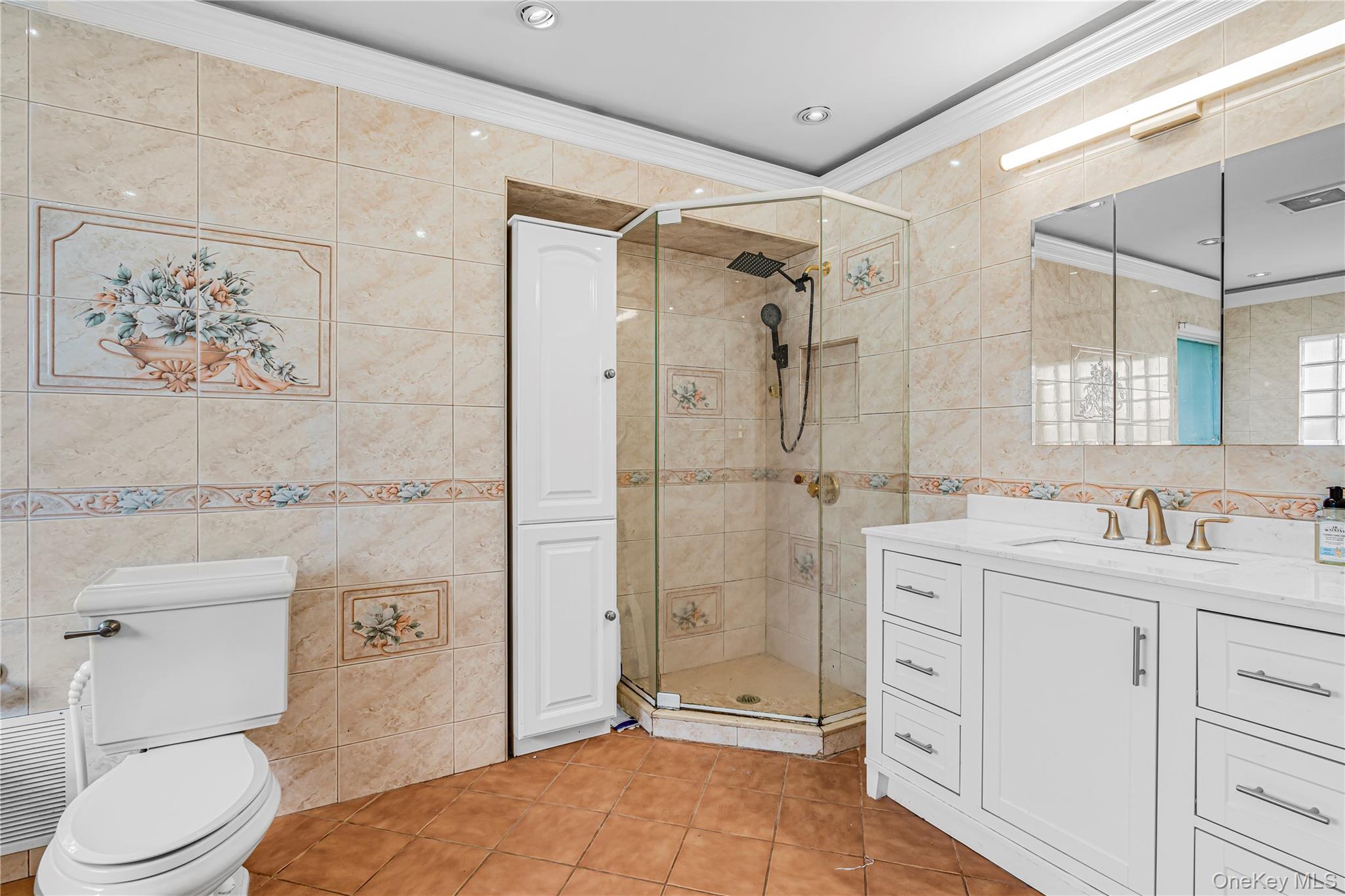 195 N Wisconsin Avenue Property Photo 10
