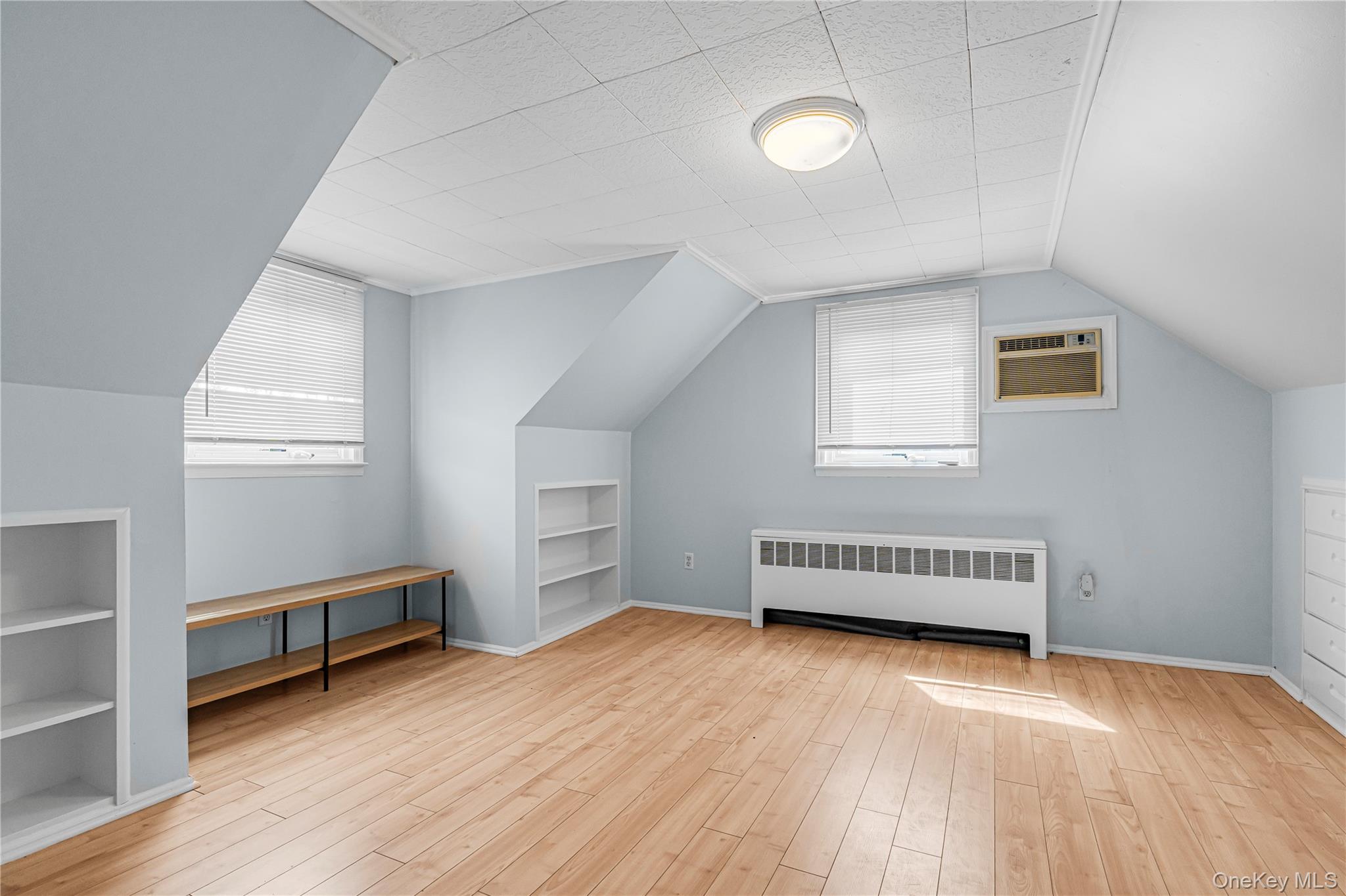 195 N Wisconsin Avenue Property Photo 11