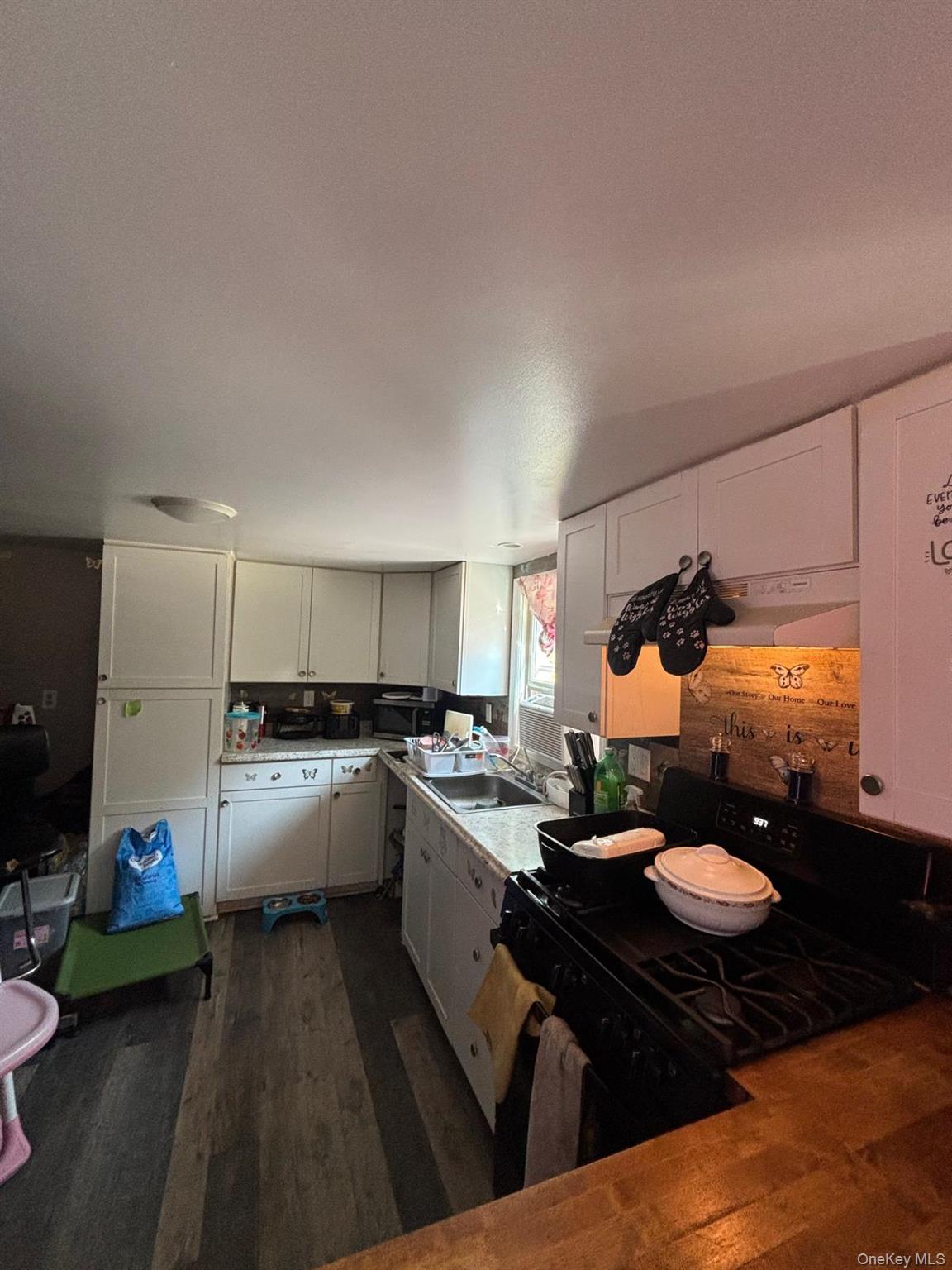 16 Bellport Street Unit 10 Property Photo 4