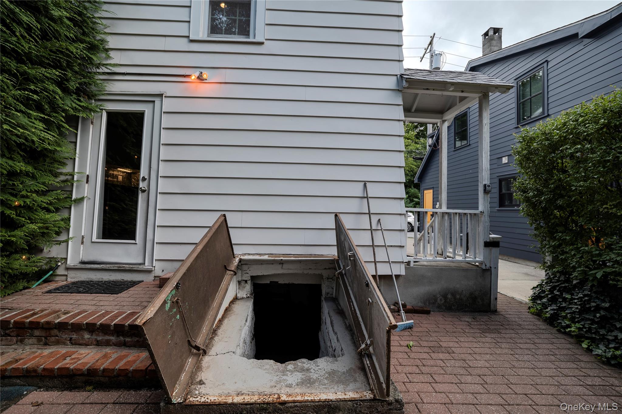 13 Kemble Avenue Property Photo 18