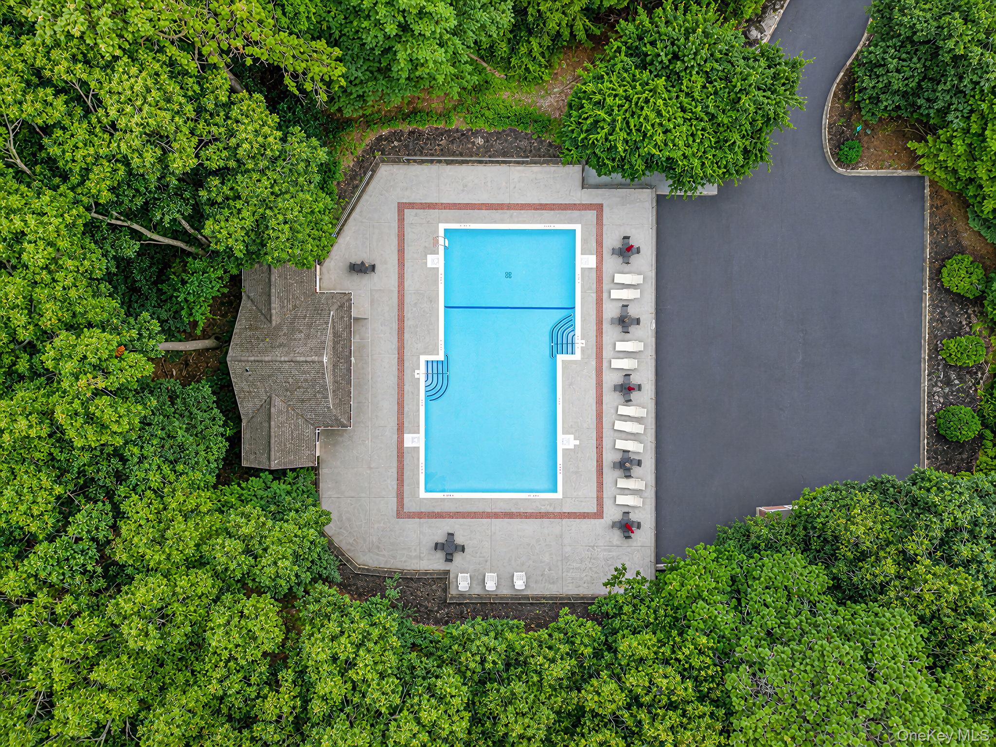 26 Kettle Hole Road Property Photo 14