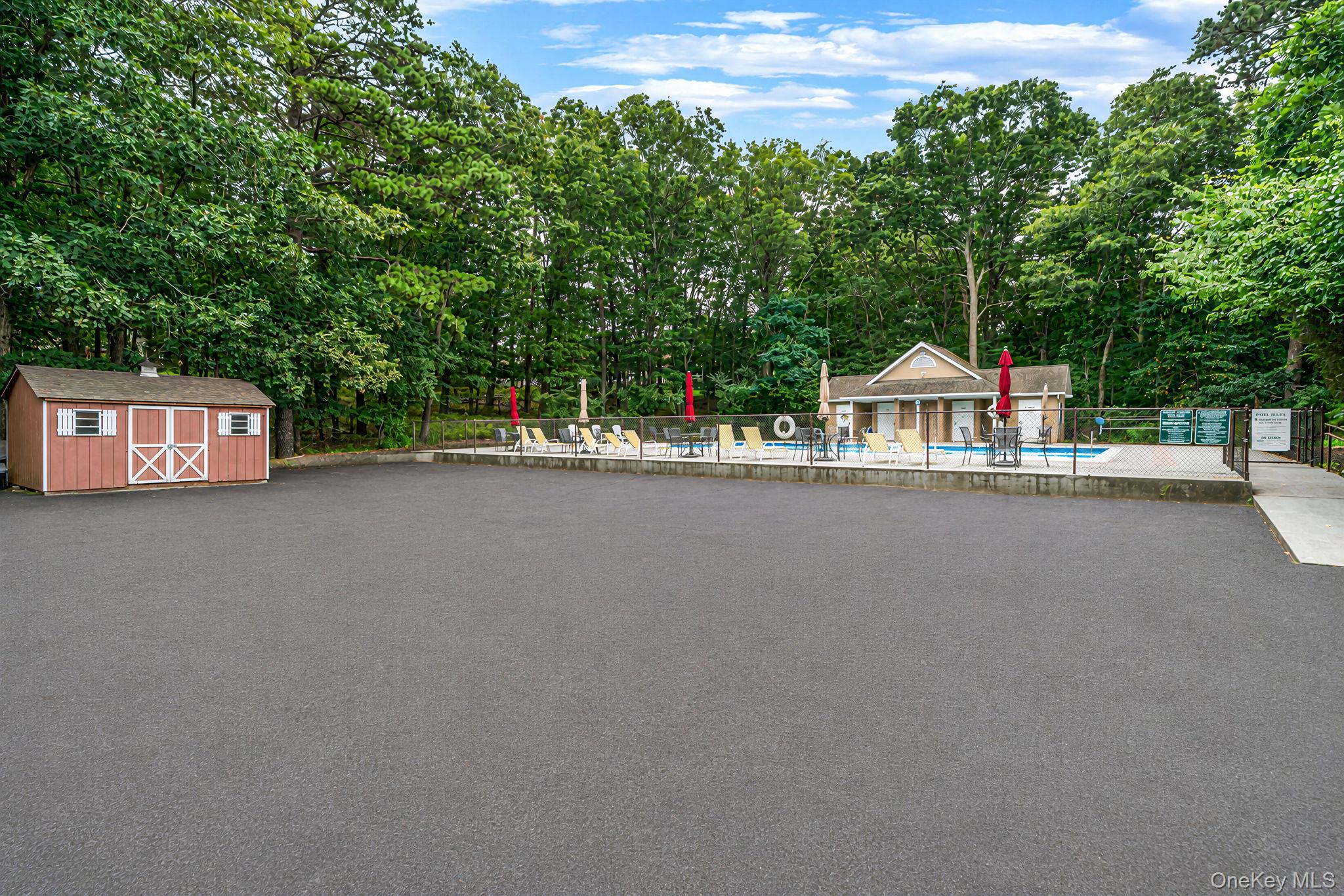 26 Kettle Hole Road Property Photo 16