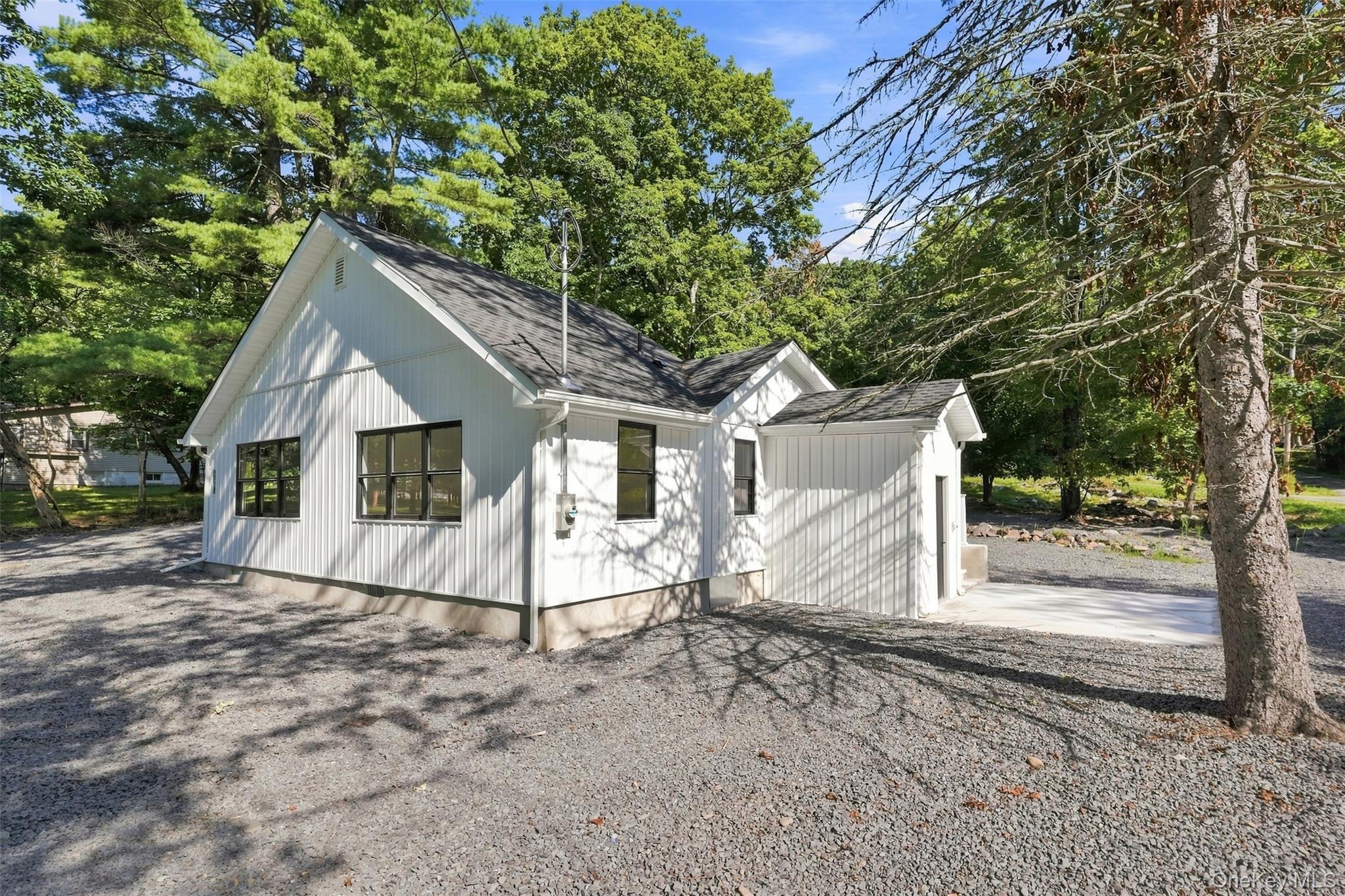 22 Downy Trail Property Photo 8