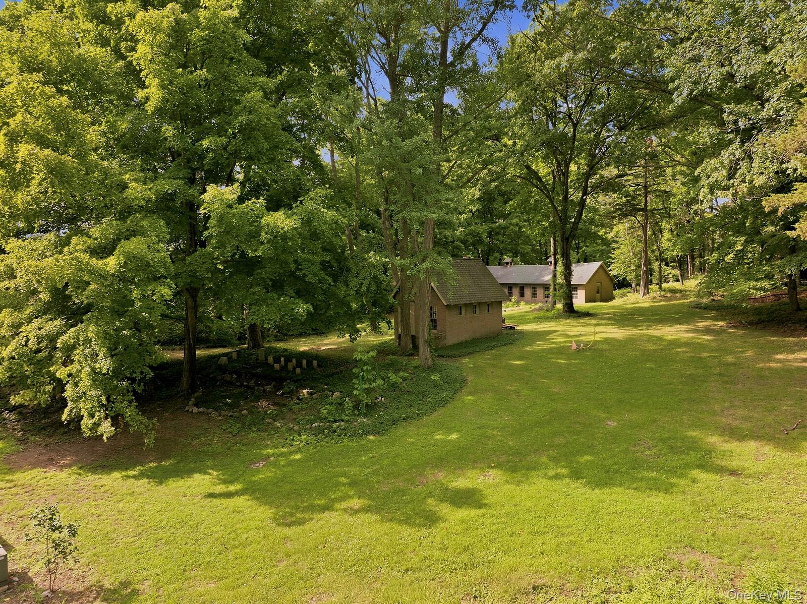 15-18 Normandy Grange Property Photo 38