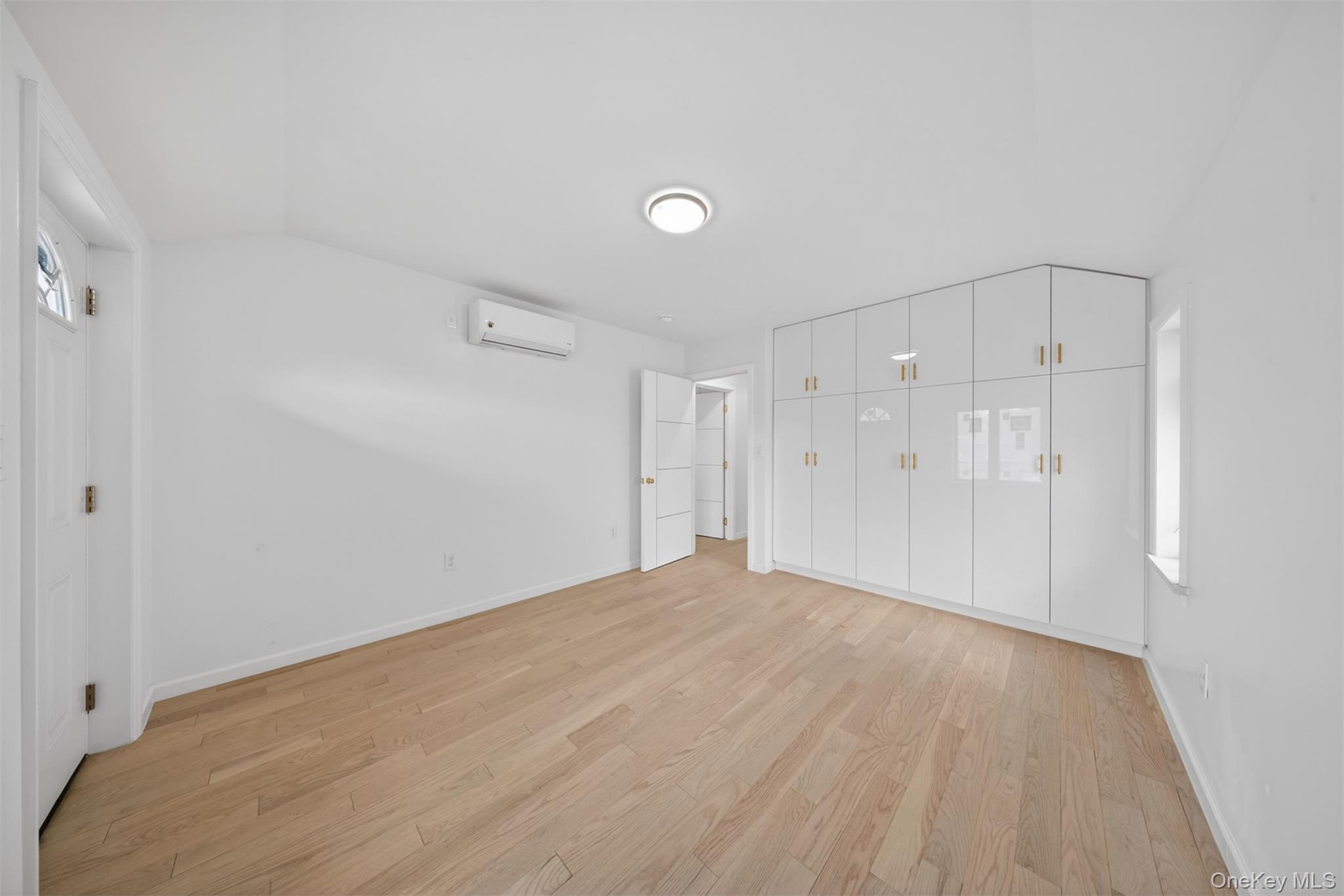 7732 168th Street Property Photo 19