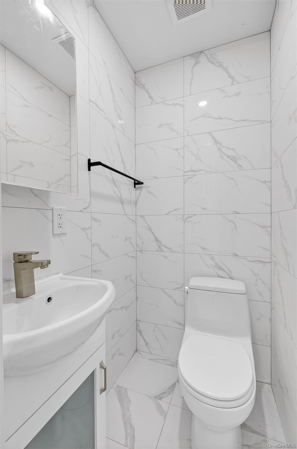 7732 168th Street Property Photo 22
