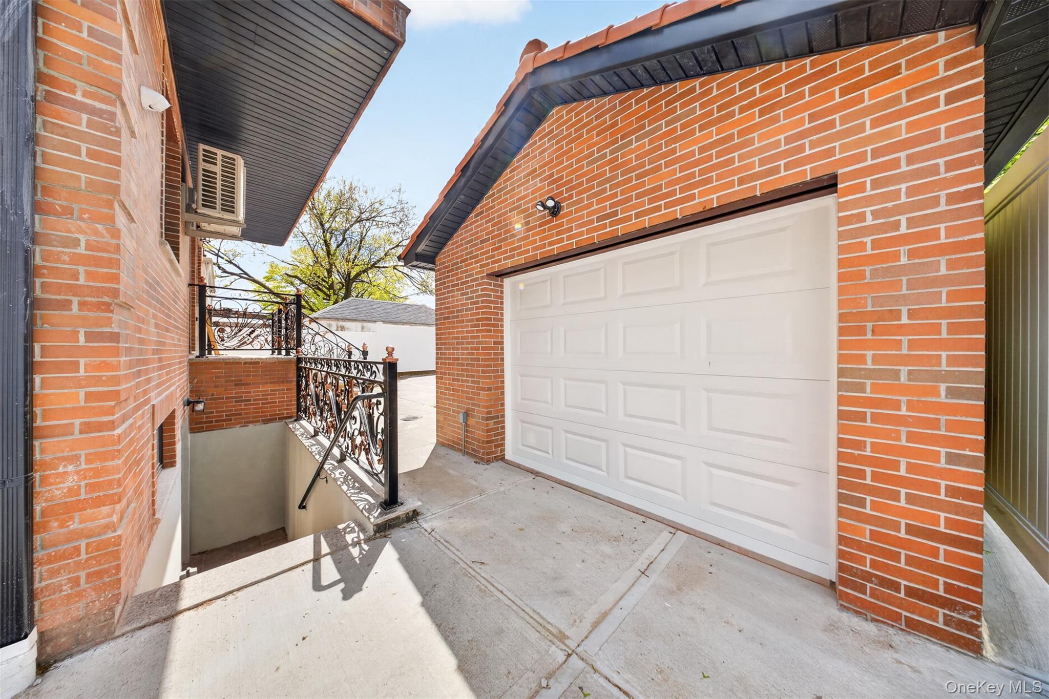 7732 168th Street Property Photo 40