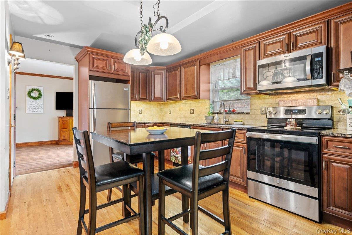 7 Laura Road Property Photo 14