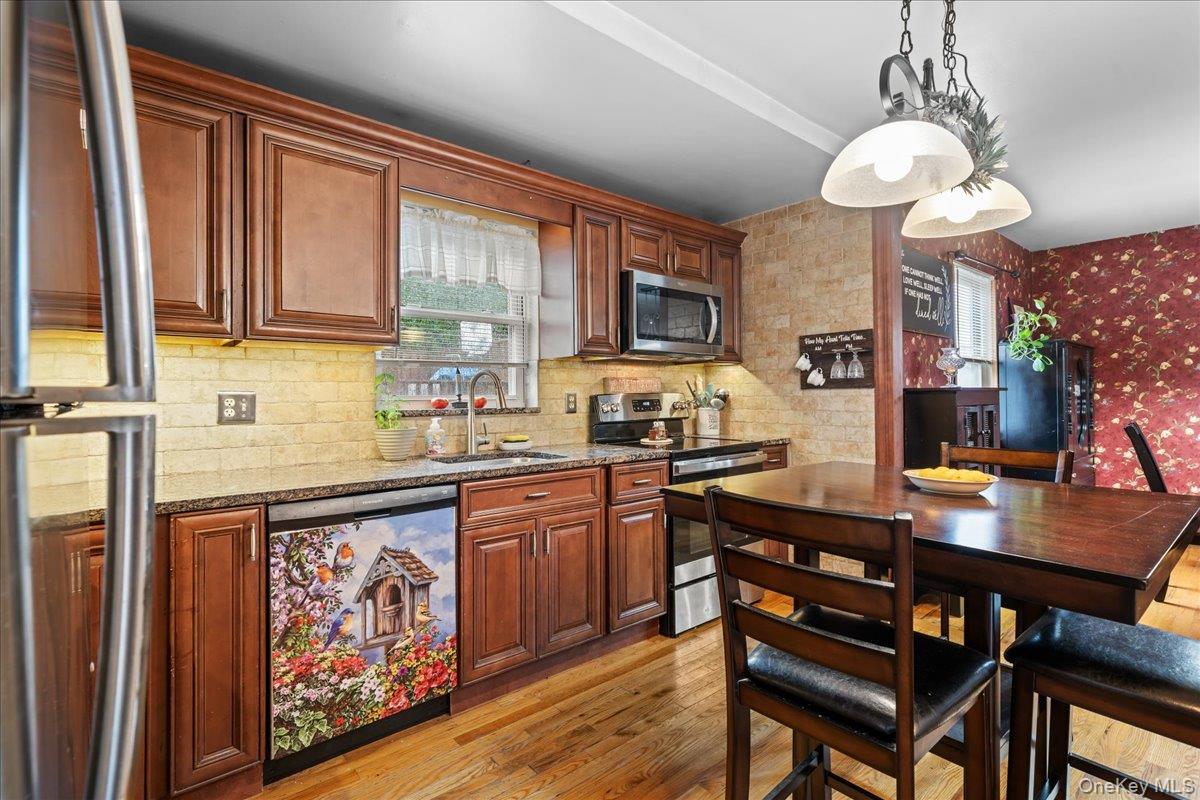 7 Laura Road Property Photo 15