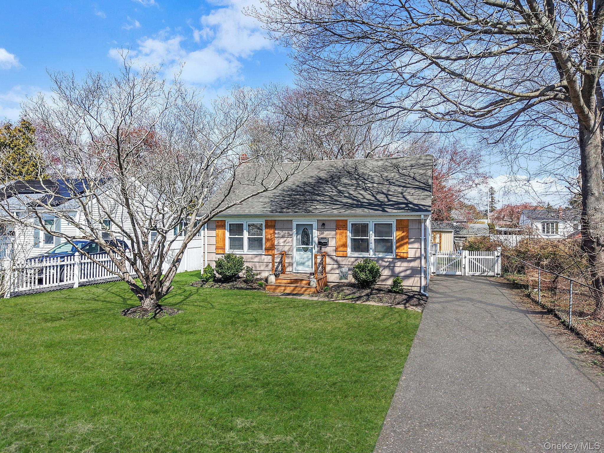 35 Thorburn Avenue Property Photo 1