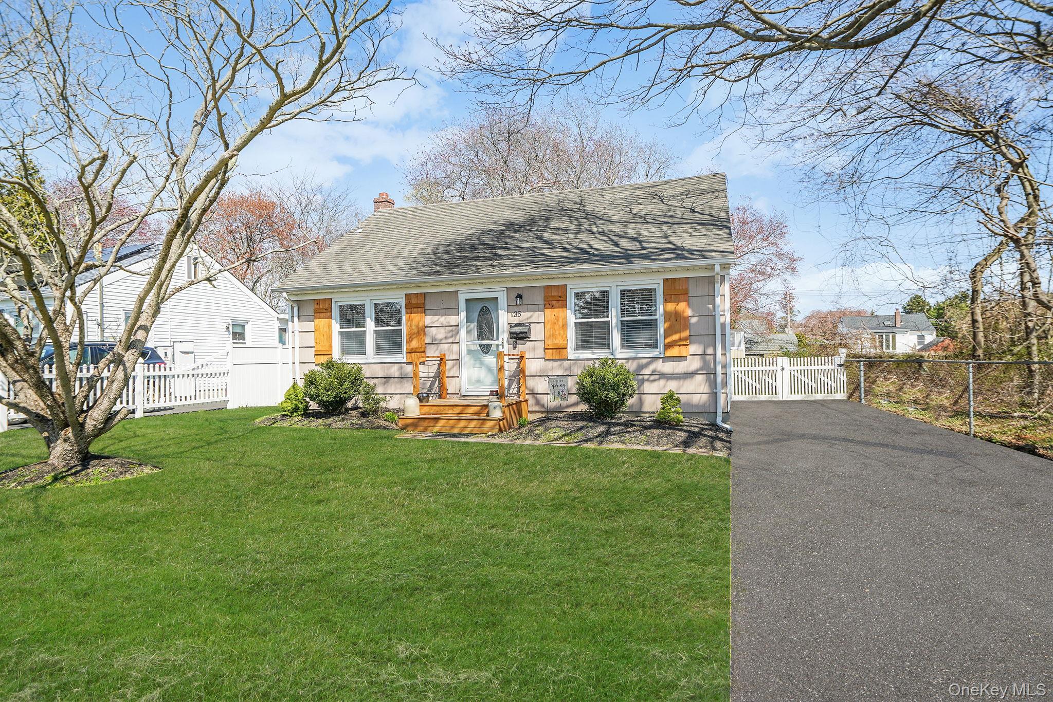 35 Thorburn Avenue Property Photo 5
