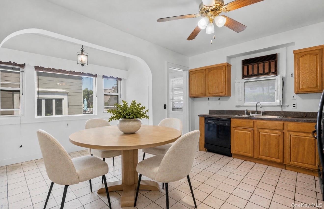 11 Winfield Avenue Property Photo 10