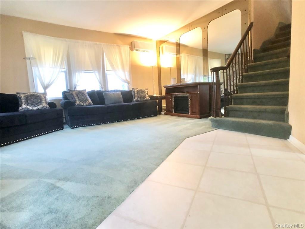 72 Stewart Avenue Property Photo 2