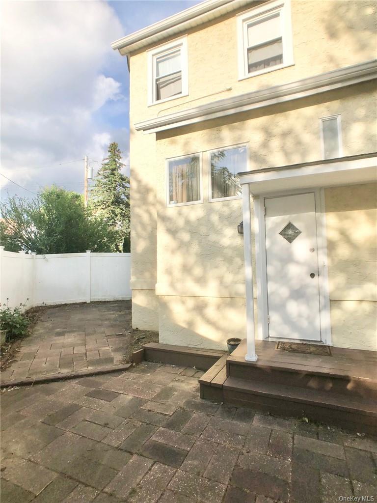72 Stewart Avenue Property Photo 14