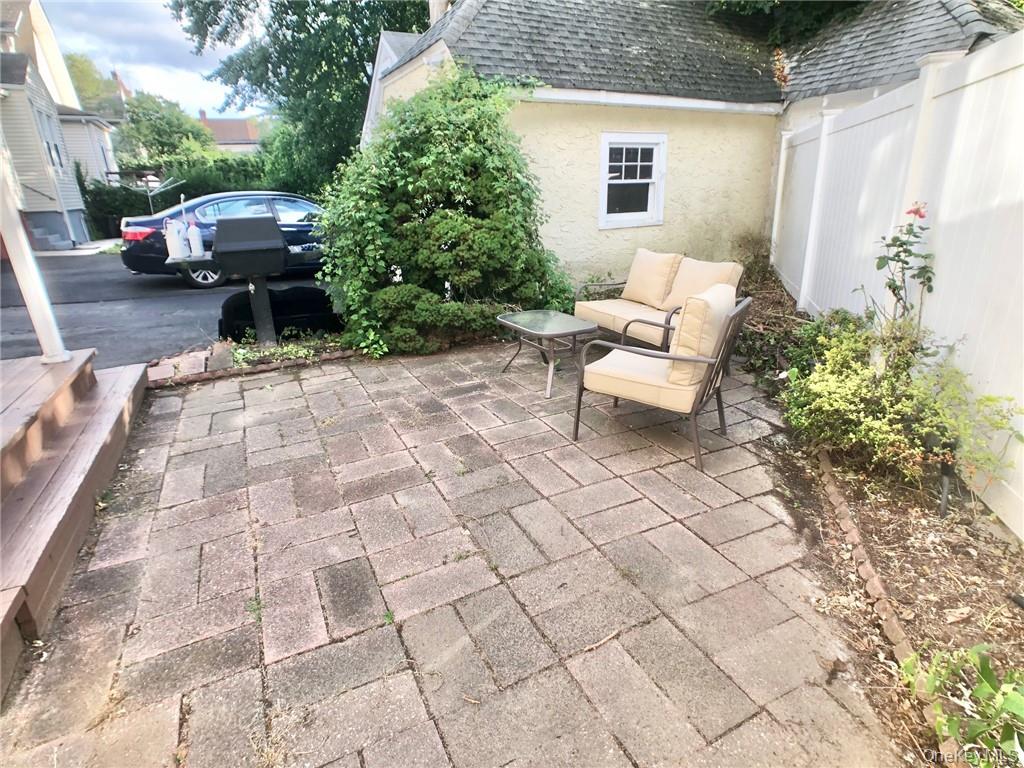 72 Stewart Avenue Property Photo 16