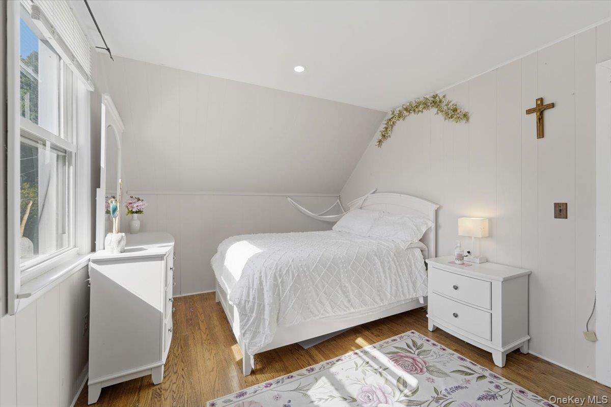 9 Lawrence Drive Property Photo 18