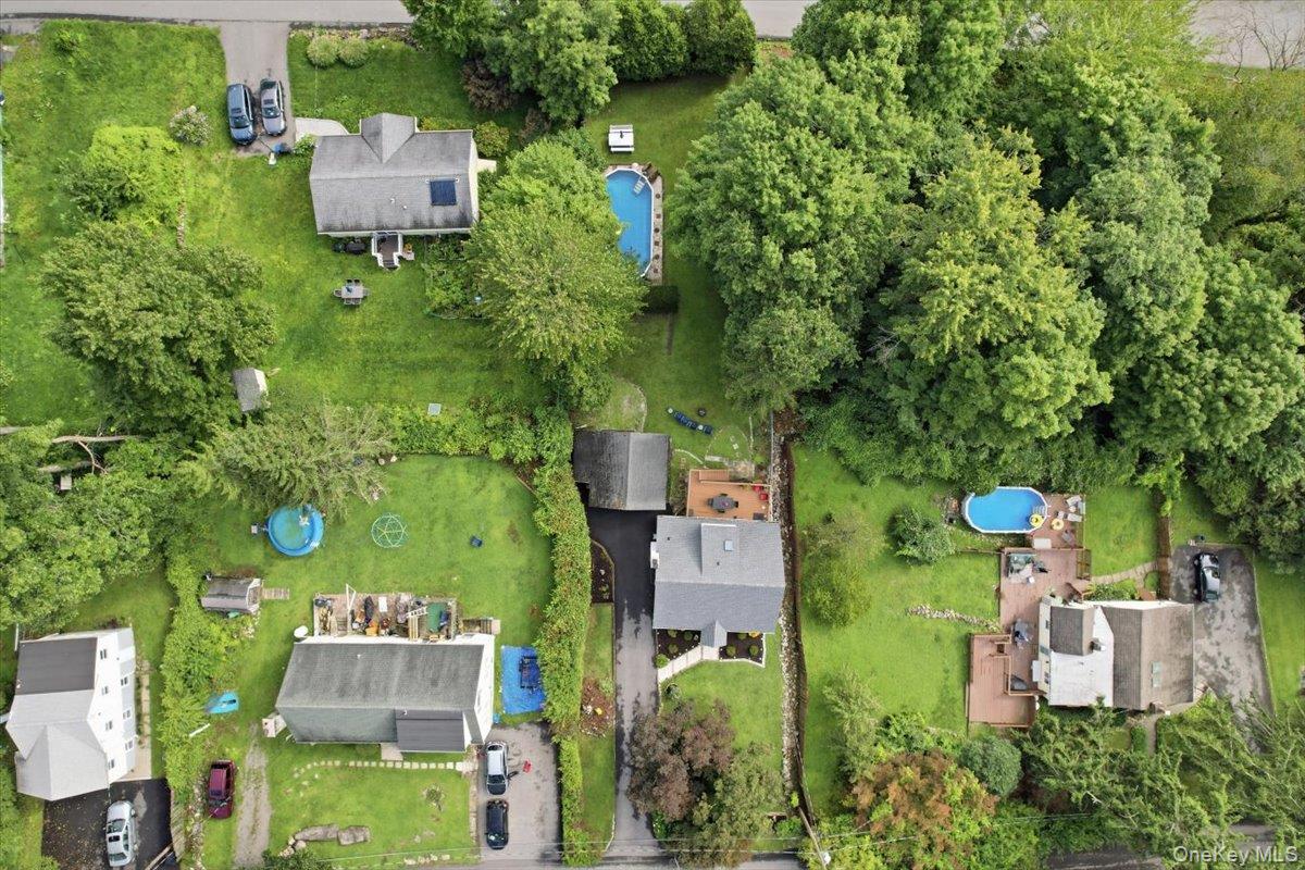 9 Lawrence Drive Property Photo 30