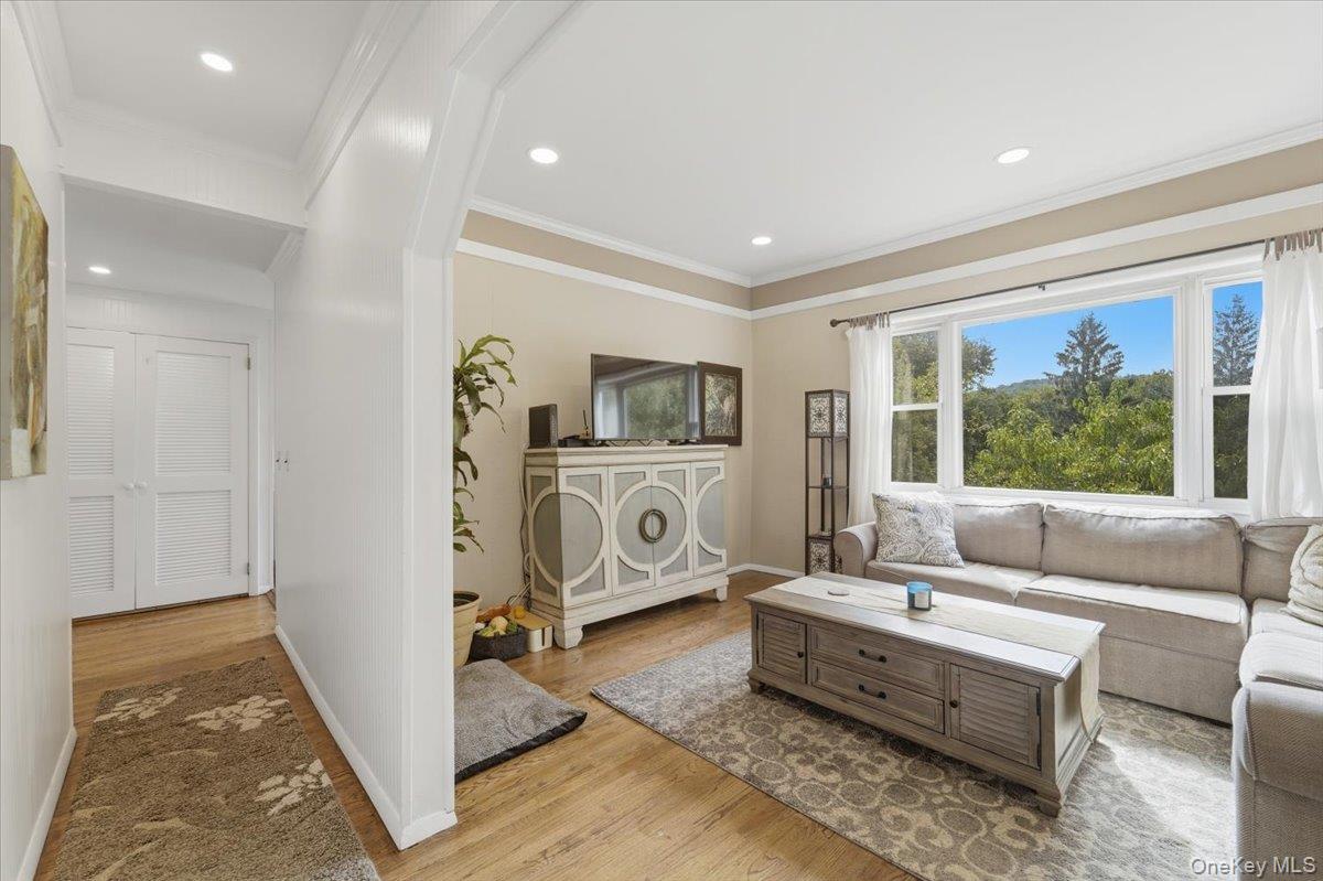 9 Lawrence Drive Property Photo 31