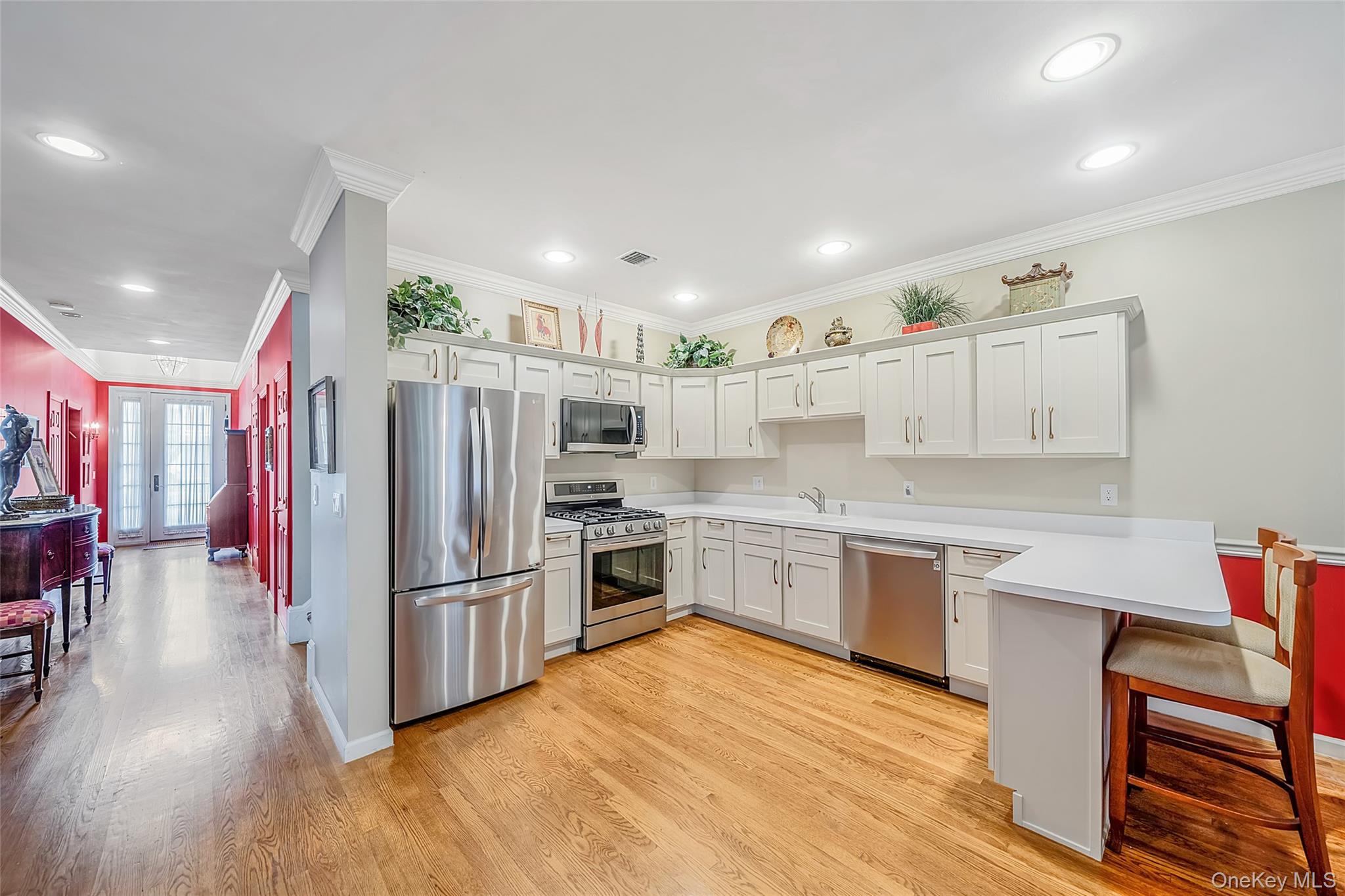 602 Bardini Drive Property Photo 8