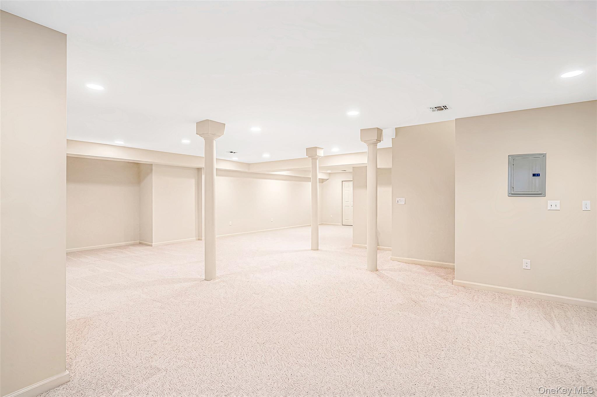 602 Bardini Drive Property Photo 32