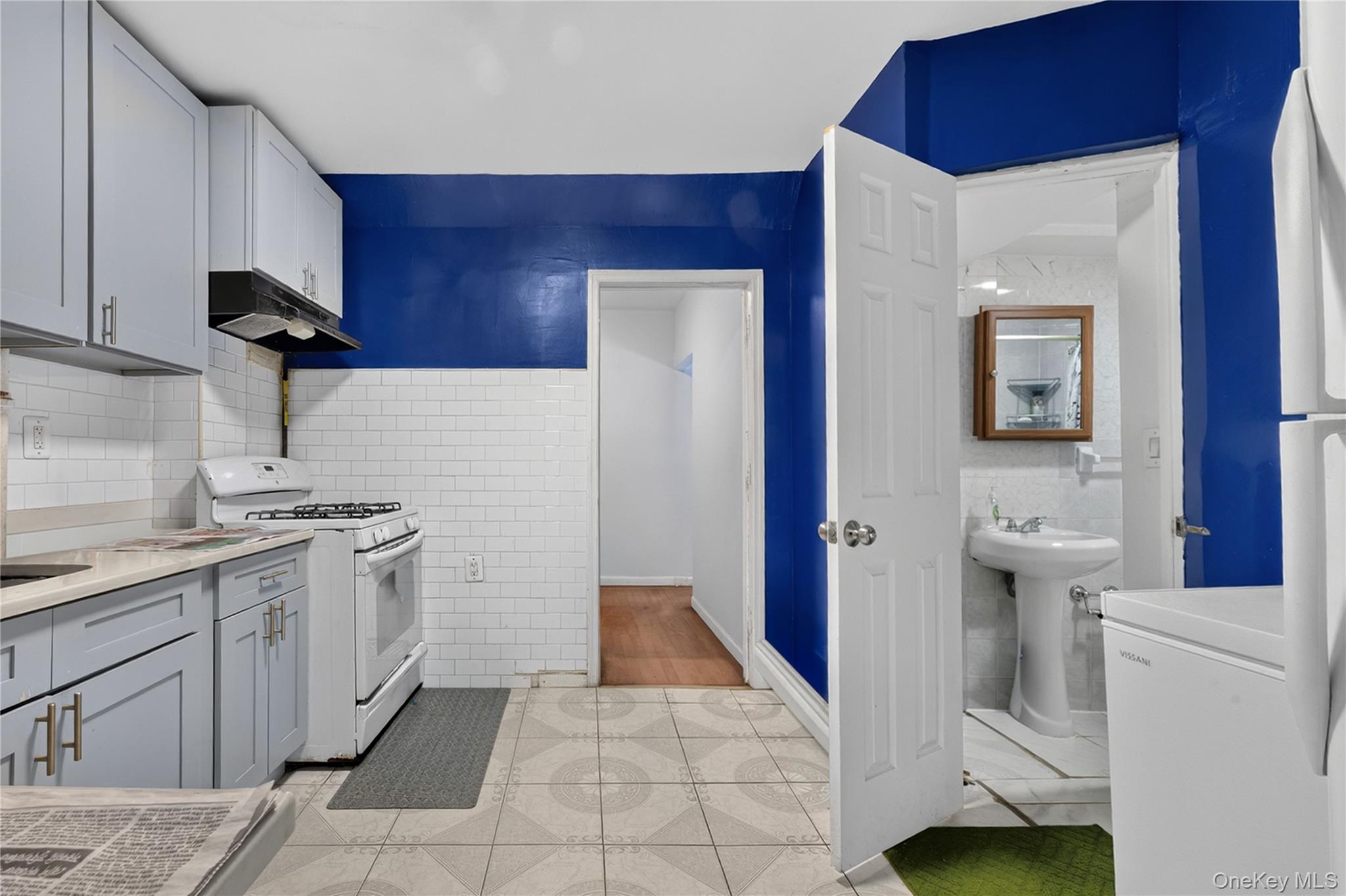 9216 173rd Street Property Photo 6