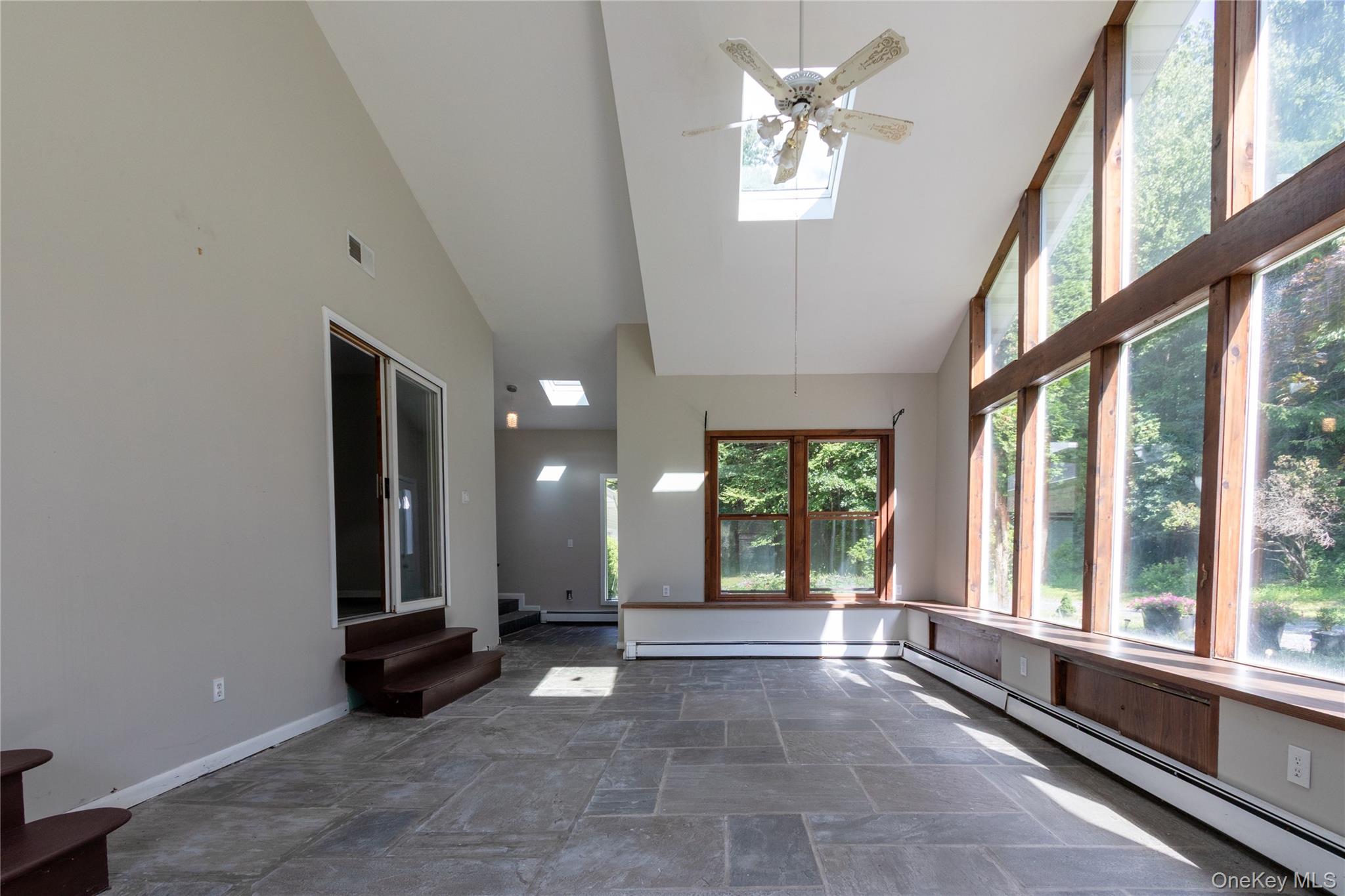 17 Molland Drive Property Photo 6
