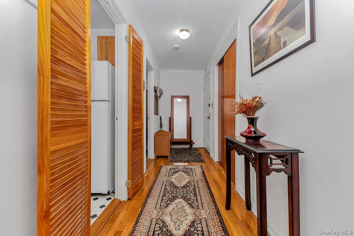 66-33 Yellowstone Boulevard 5b Property Photo 4